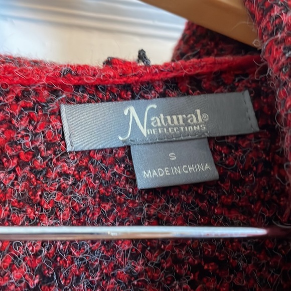 Super cozy long sweater with hood from Bass Pro. Size S NWT - Picture 2 of 6